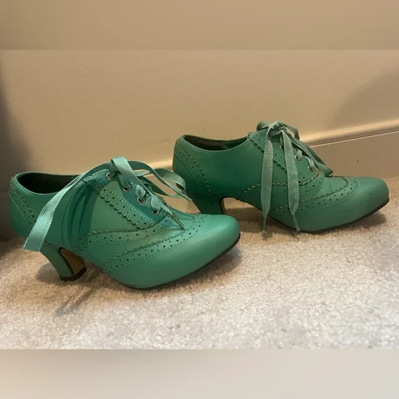 ModCloth dance instead of walking heel Size 6 - Picture 1 of 7